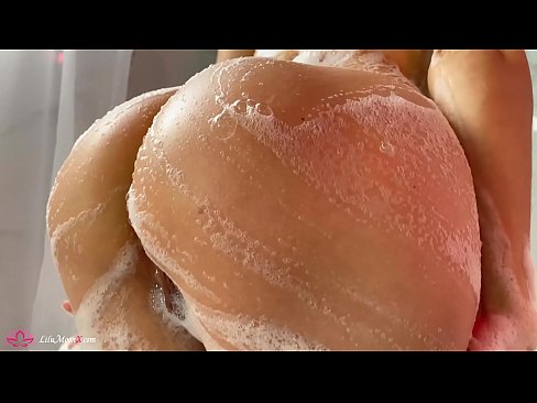 ❤️ Brunette Masturbates Pussy b'vibratur għal orga intens fid-doċċa ️ Porn magħmul fid-dar lilna mt.fuckmymac.ru ☑
