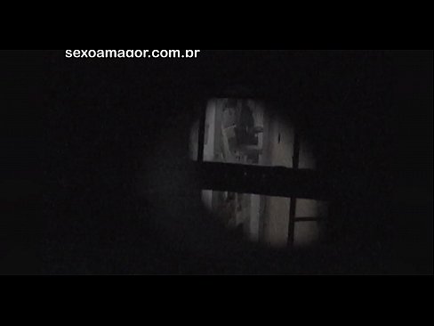 ❤️ Blondie tiġi filmata segretament minn voyeur tal-viċinat moħbi wara briks vojta ️ Porn magħmul fid-dar lilna mt.fuckmymac.ru ☑