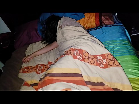 ❤️ Stepson jgħajjar lill-mara żagħżugħa tiegħu waqt li torqod. ️ Porn magħmul fid-dar lilna mt.fuckmymac.ru ☑